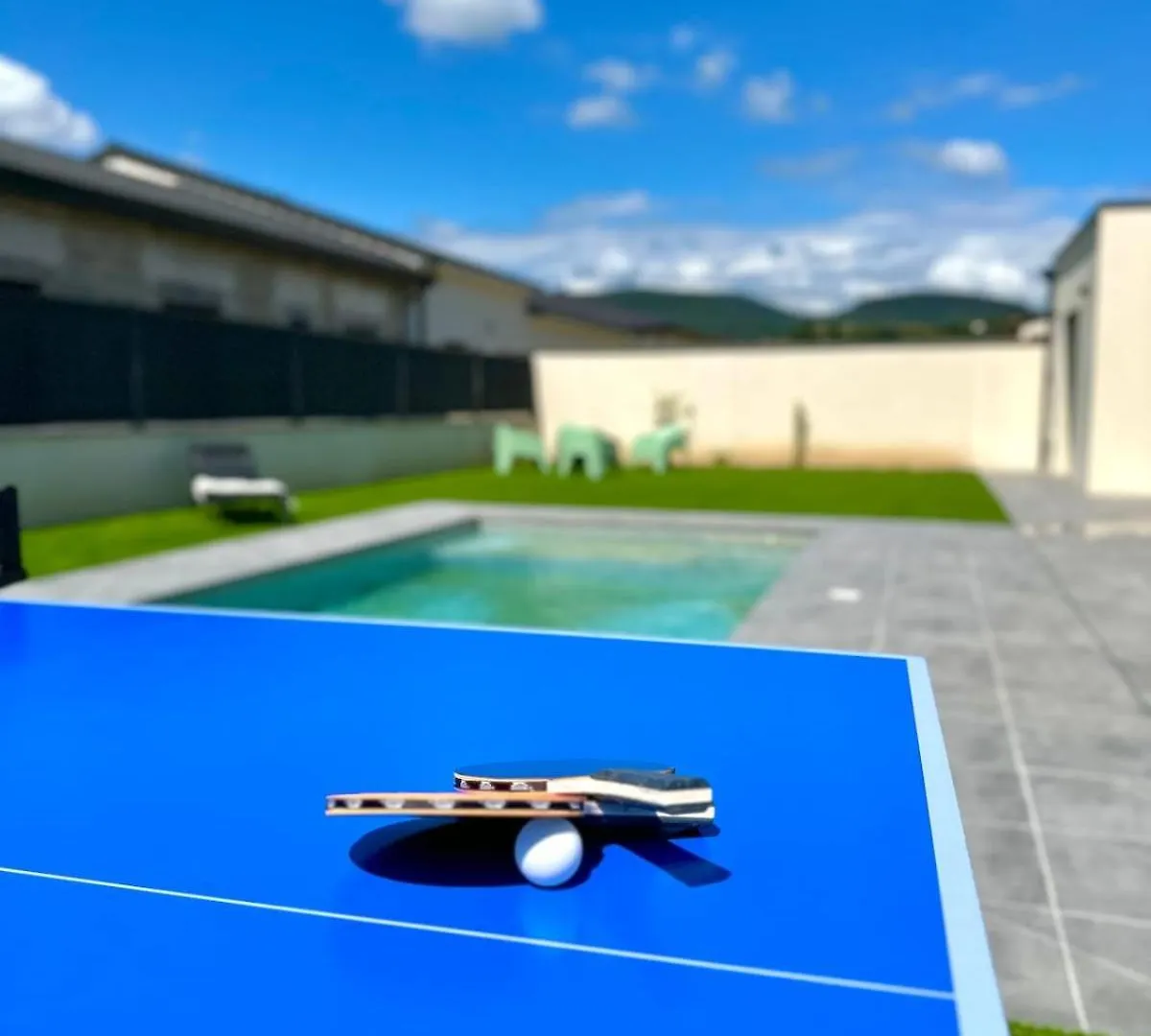 La Charmesienne - Modern Villa With Pool France