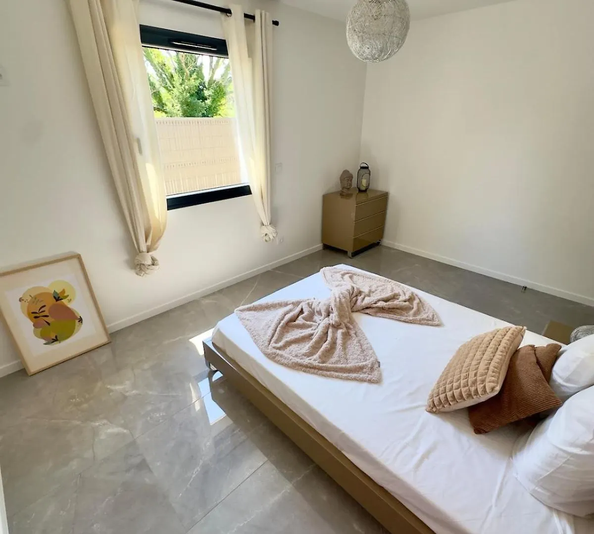 La Charmesienne - Modern Villa With Pool 0*, Charmes-sur-Rhone